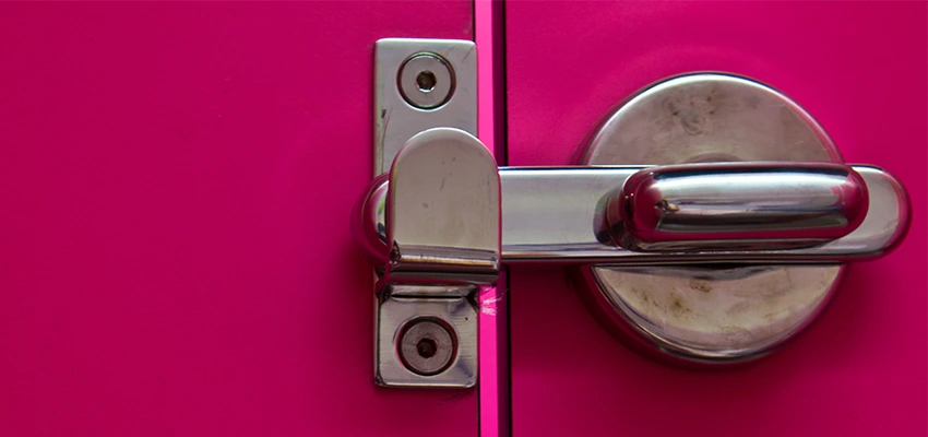 Childproof Gate Lock in Dublin, California